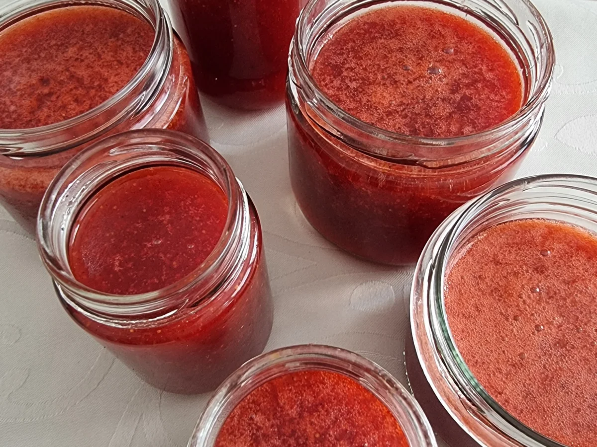 Rezept: Erdbeer-Vanille-Marmelade Bild Nr. 17129 Erdbeer-Vanille-Marmelade - Rezept - Bild Nr. 17129