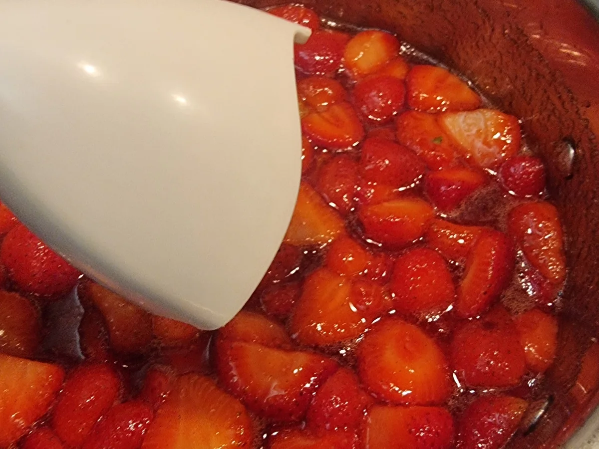 Rezept: Erdbeer-Vanille-Marmelade Bild Nr. 17133 Erdbeer-Vanille-Marmelade - Rezept - Bild Nr. 17133