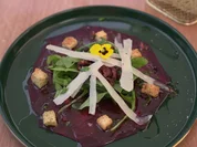 Rote Bete Carpaccio mit Croutons und Parmesan - Rezept - Bild Nr. 2