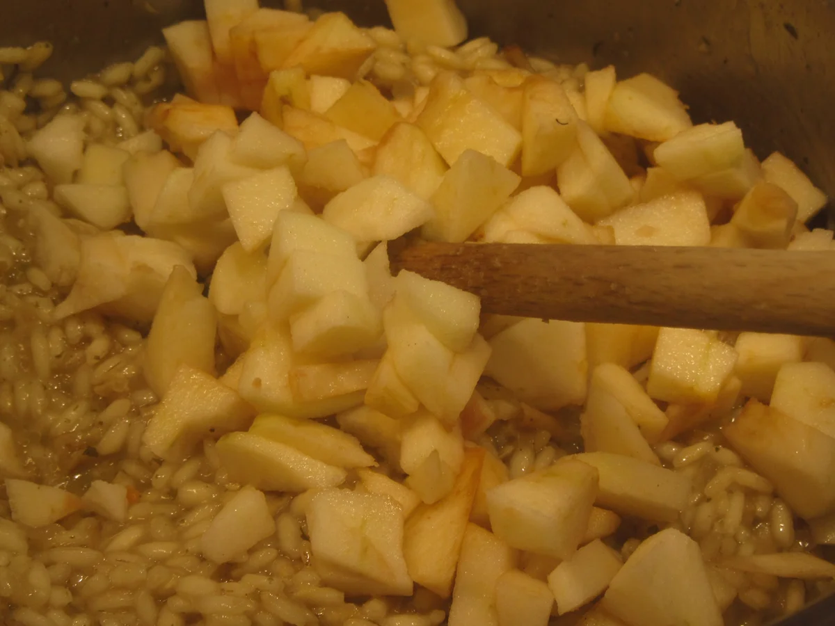 Rezept: Reis: Risotto mit Apfel und Saibling Bild Nr. 17131 Reis: Risotto mit Apfel und Saibling - Rezept - Bild Nr. 17131