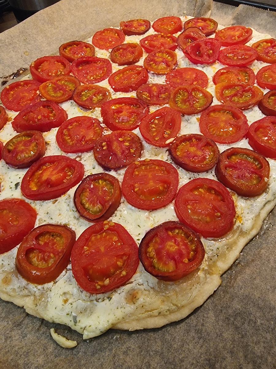 Flammkuchen mit Tomaten - Rezept - Bild Nr. 17146