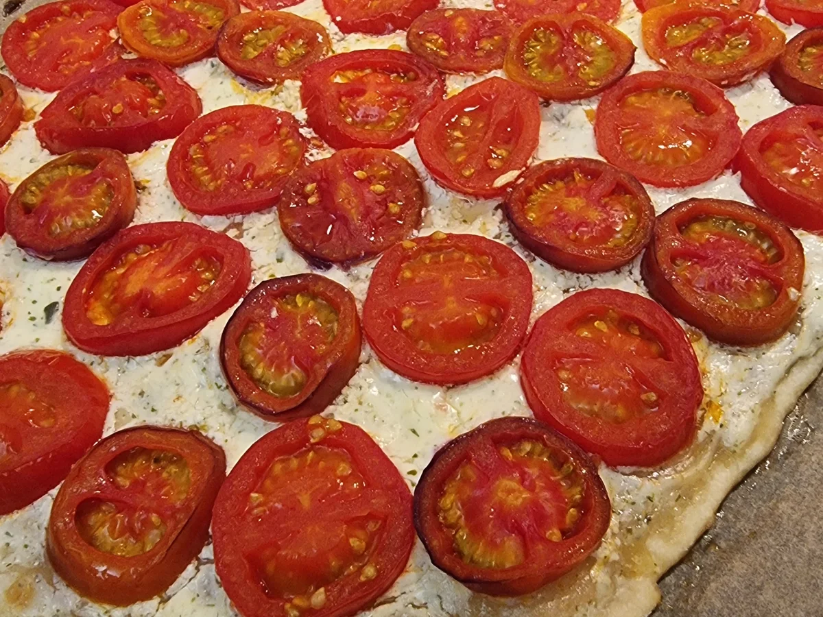 Flammkuchen mit Tomaten - Rezept - Bild Nr. 17146