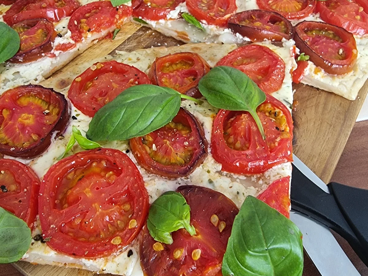 Flammkuchen mit Tomaten - Rezept - Bild Nr. 17148