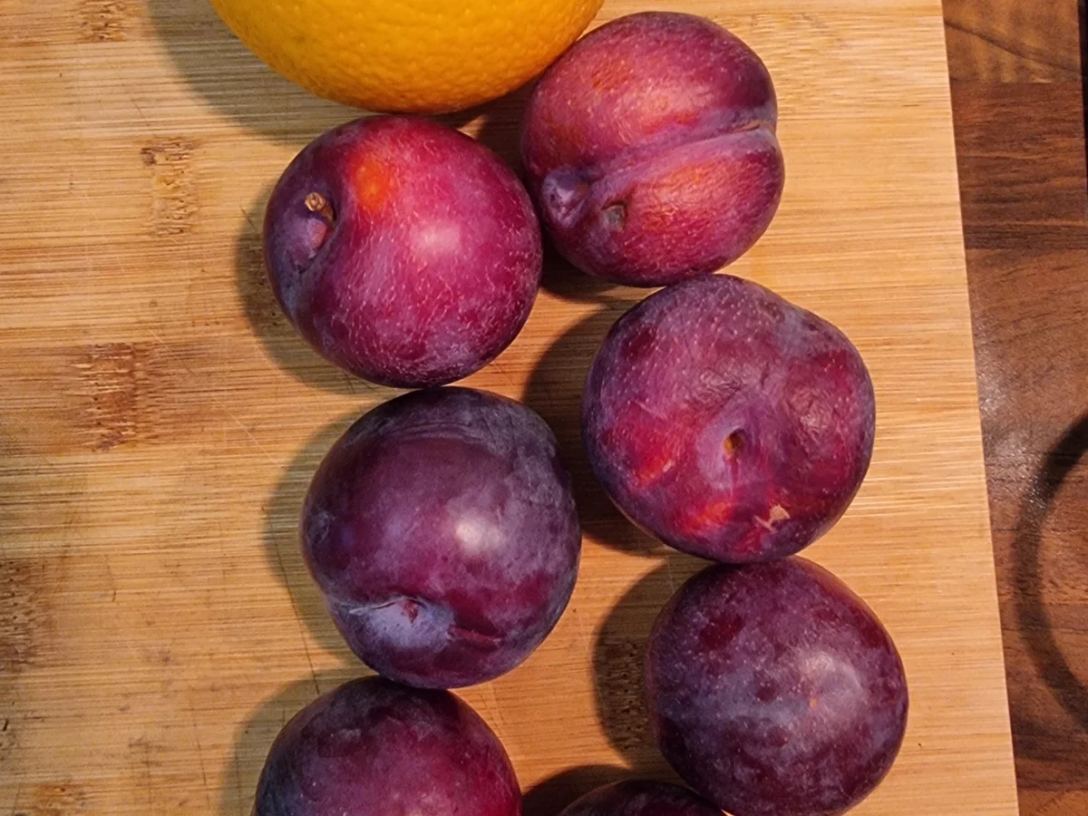 Bavette D Aloyau-Streifen mit Pflaumen und Kartoffel-Möhren-Stampf - Rezept - Bild Nr. 17145