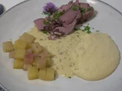 Rezept: Wildfilet im Krรคutermantel, dazu Kartoffel-Sellerie-Pรผree mit Birne Bild Nr. 2 Wildfilet im Krรคutermantel, dazu Kartoffel-Sellerie-Pรผree mit Birne - Rezept - Bild Nr. 2