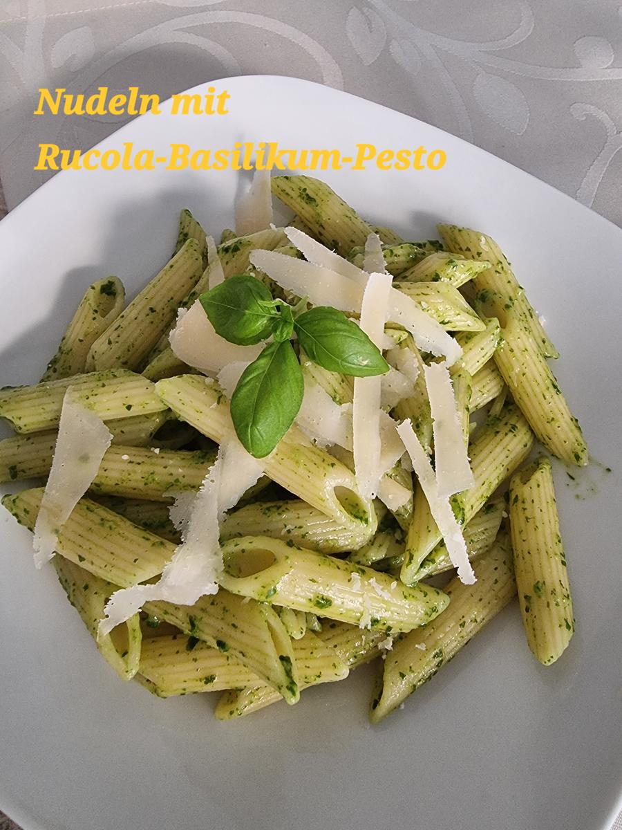 Nudeln mit Rucola-Basilikum-Pesto - Rezept - Bild Nr. 17137