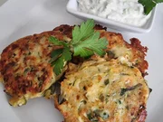 Zucchini-Feta-Taler mit Zaziki - Rezept - Bild Nr. 2