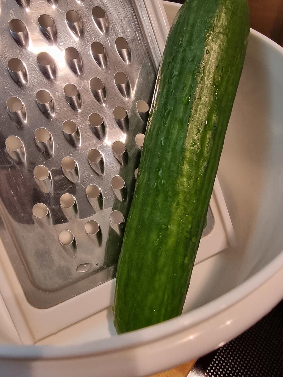 Zucchini-Feta-Taler mit Zaziki - Rezept - Bild Nr. 3