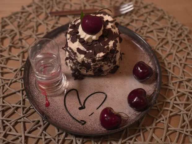 Schwarzwälder Kirschtörtchen - Rezept - Bild Nr. 2