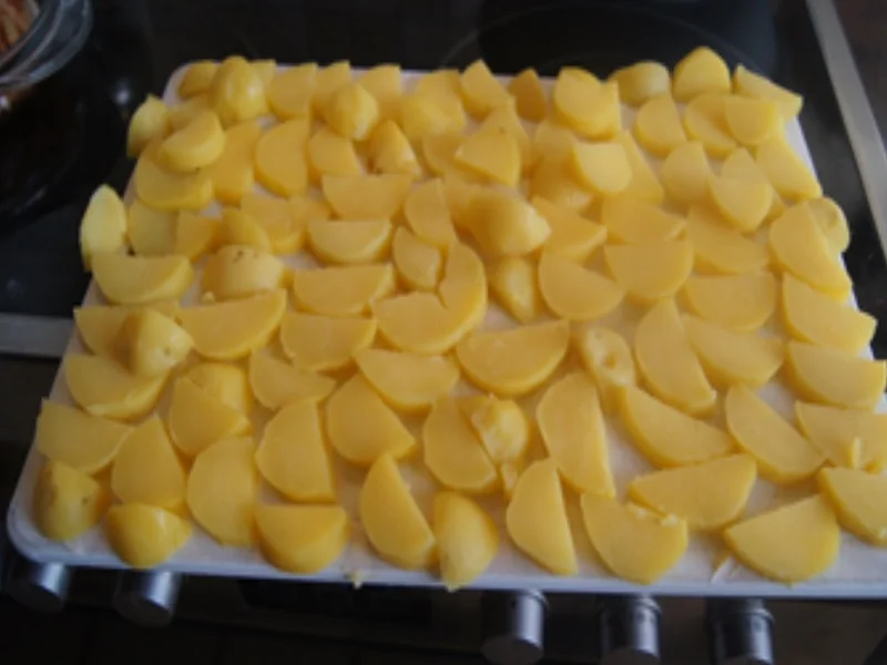 Rezept: Schweinskopfsülze mit herzhaften Bratkartoffeln Bild Nr. 8 Schweinskopfsülze mit herzhaften Bratkartoffeln - Rezept - Bild Nr. 8