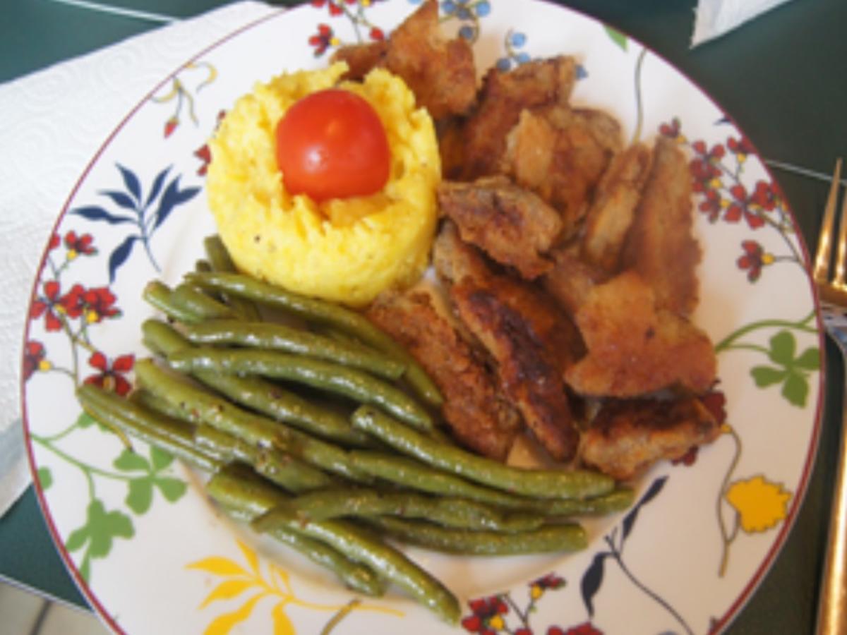 Steinpilzschnitzel mit Buschbohnen und Kartoffelstampf - Rezept - Bild Nr. 2