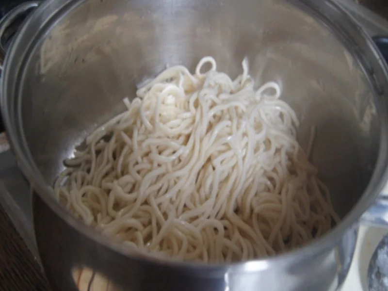 Rezept: Hähnchenbrustfilet mit Gemüsemix. Ei und Mie-Nudeln Bild Nr. 9 Hähnchenbrustfilet mit Gemüsemix. Ei und Mie-Nudeln - Rezept - Bild Nr. 9