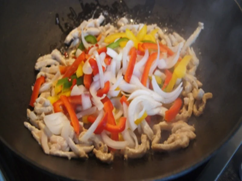 Rezept: Hähnchenbrustfilet mit Gemüsemix. Ei und Mie-Nudeln Bild Nr. 13 Hähnchenbrustfilet mit Gemüsemix. Ei und Mie-Nudeln - Rezept - Bild Nr. 13