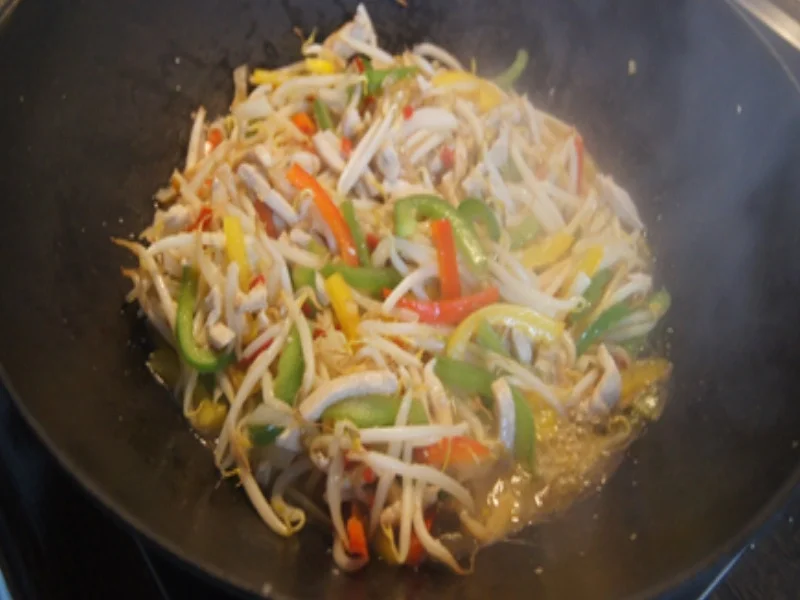 Rezept: Hähnchenbrustfilet mit Gemüsemix. Ei und Mie-Nudeln Bild Nr. 15 Hähnchenbrustfilet mit Gemüsemix. Ei und Mie-Nudeln - Rezept - Bild Nr. 15