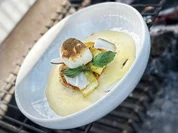 Kokospolentaschnitte mit gegrillter Ananas und Kokosraspeln (Jorge González) - Rezept - Bild Nr. 2