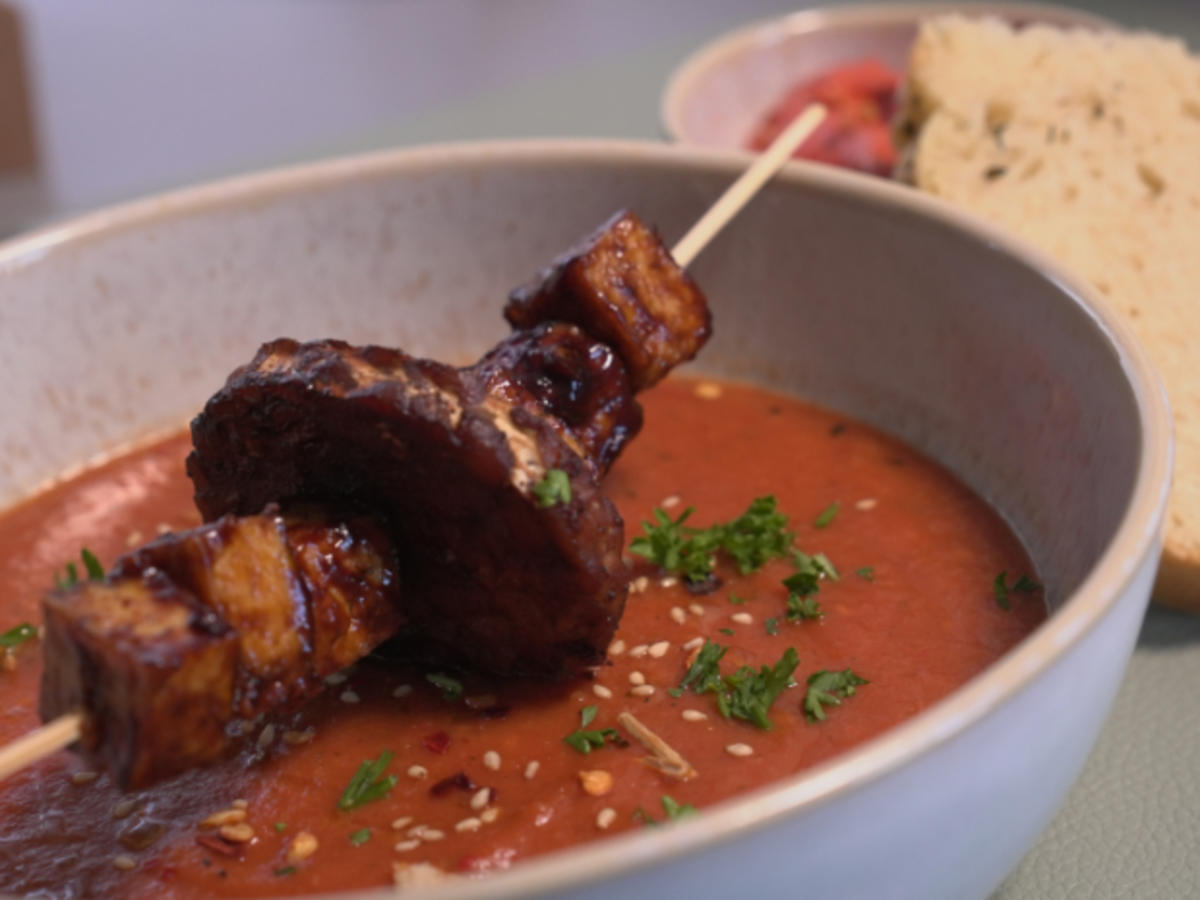 Tomaten-Knoblauch Suppe mit Tofu - Rezept - Bild Nr. 2