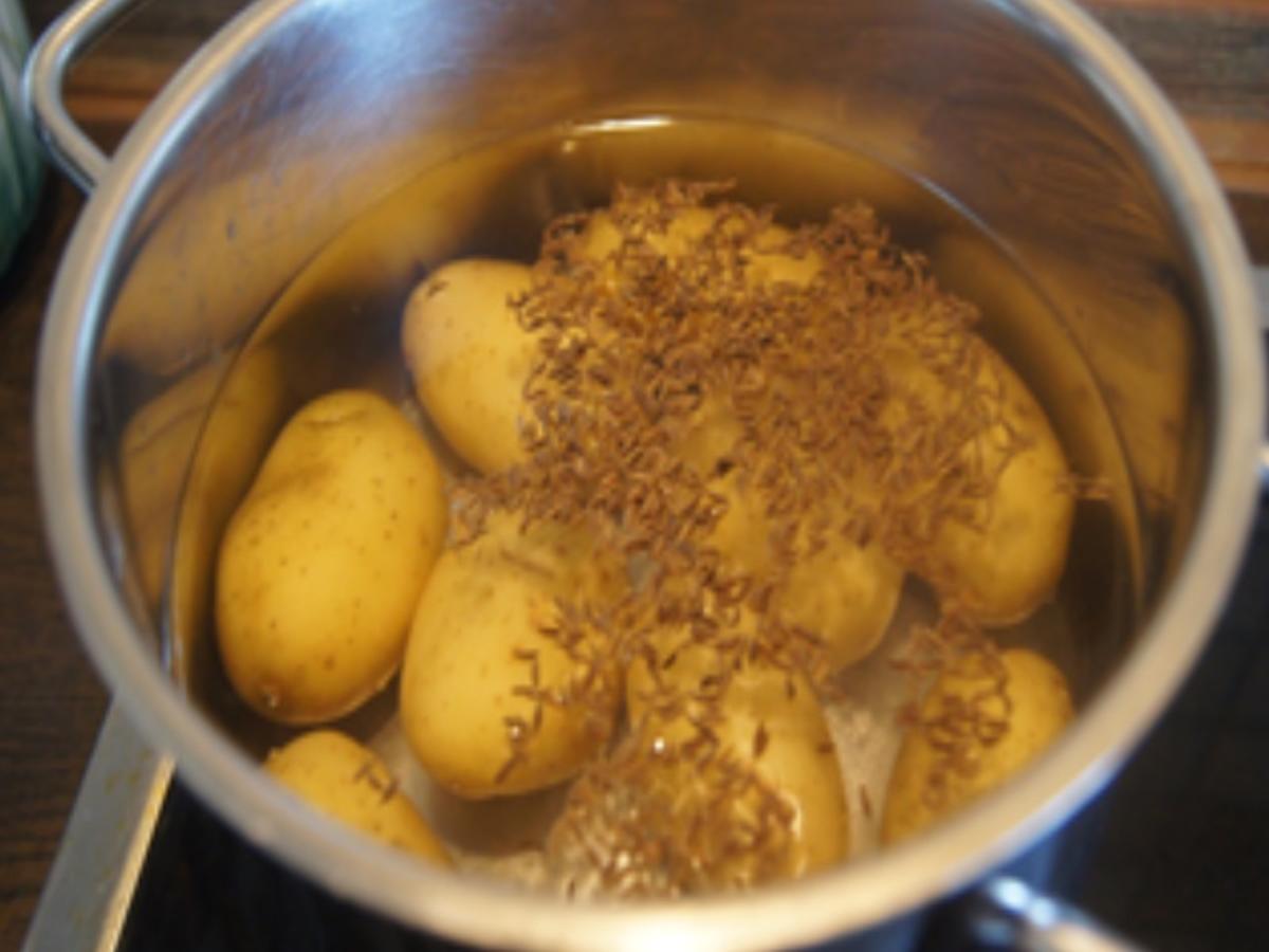 Schlemmerfilet à la Bordelaise mit Rahm-Steinpilzen und Kümmel-Pellkartoffeln - Rezept - Bild Nr. 11