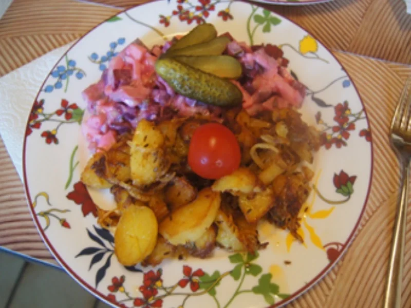 Rezept: Herzhafte Bratkartoffeln mit Matjesfiletsalat Bild Nr. 17 Herzhafte Bratkartoffeln mit Matjesfiletsalat - Rezept - Bild Nr. 17