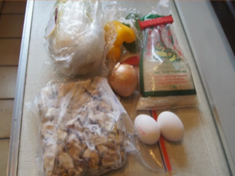Omelett mit Steinpilzen, Paprika-Chinakohl-Salat und Jasmin-Reis - Rezept - Bild Nr. 3