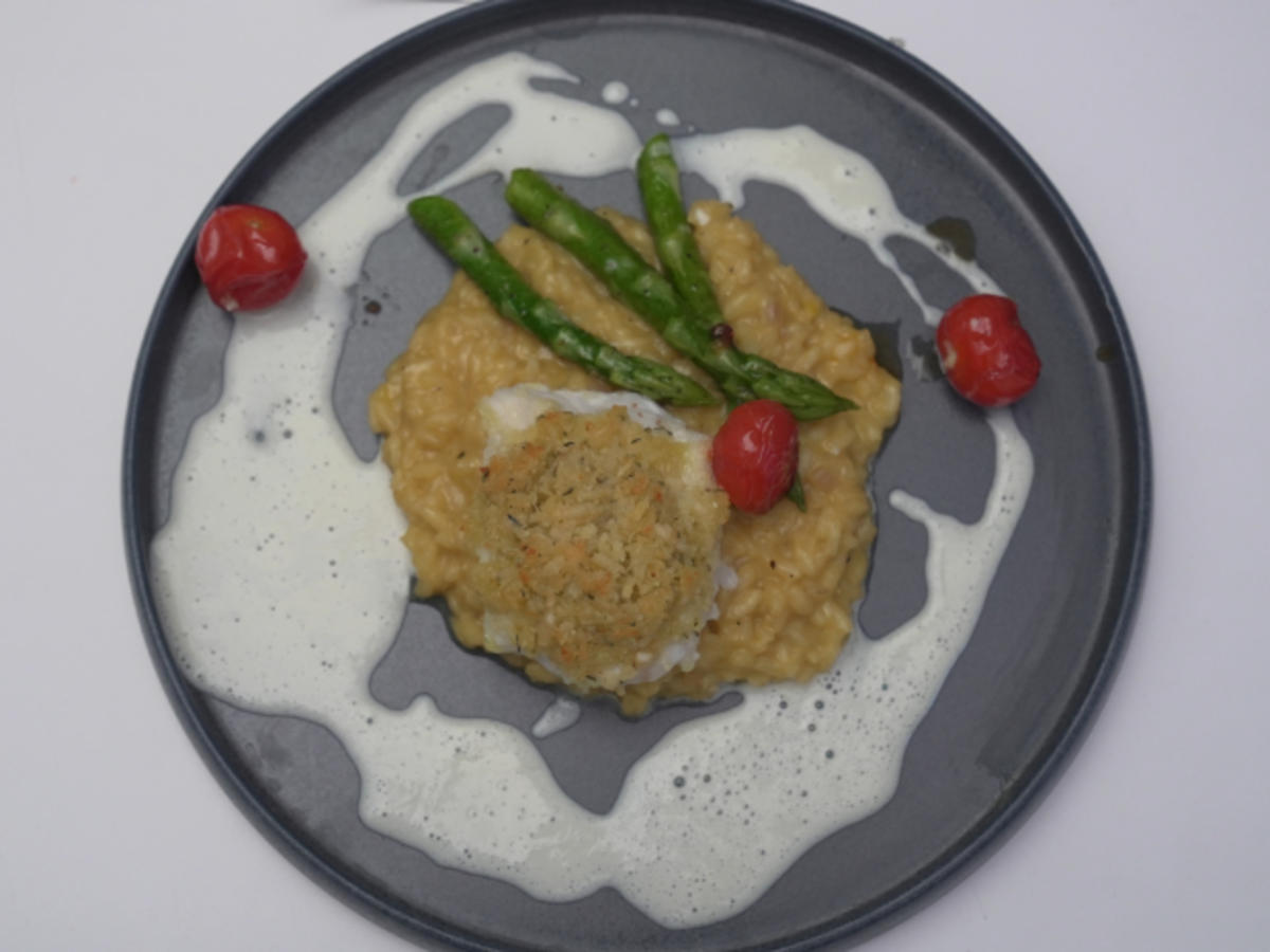 Steinbeißer mit Parmesankruste und Safranrisotto - Rezept - Bild Nr. 17140