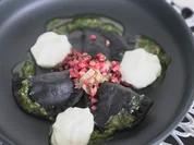 Rezept: Pieroggen mit Fleischfรผllung, Joghurt Espuma und Speck Bild Nr. 2 Pieroggen mit Fleischfรผllung, Joghurt Espuma und Speck - Rezept - Bild Nr. 2