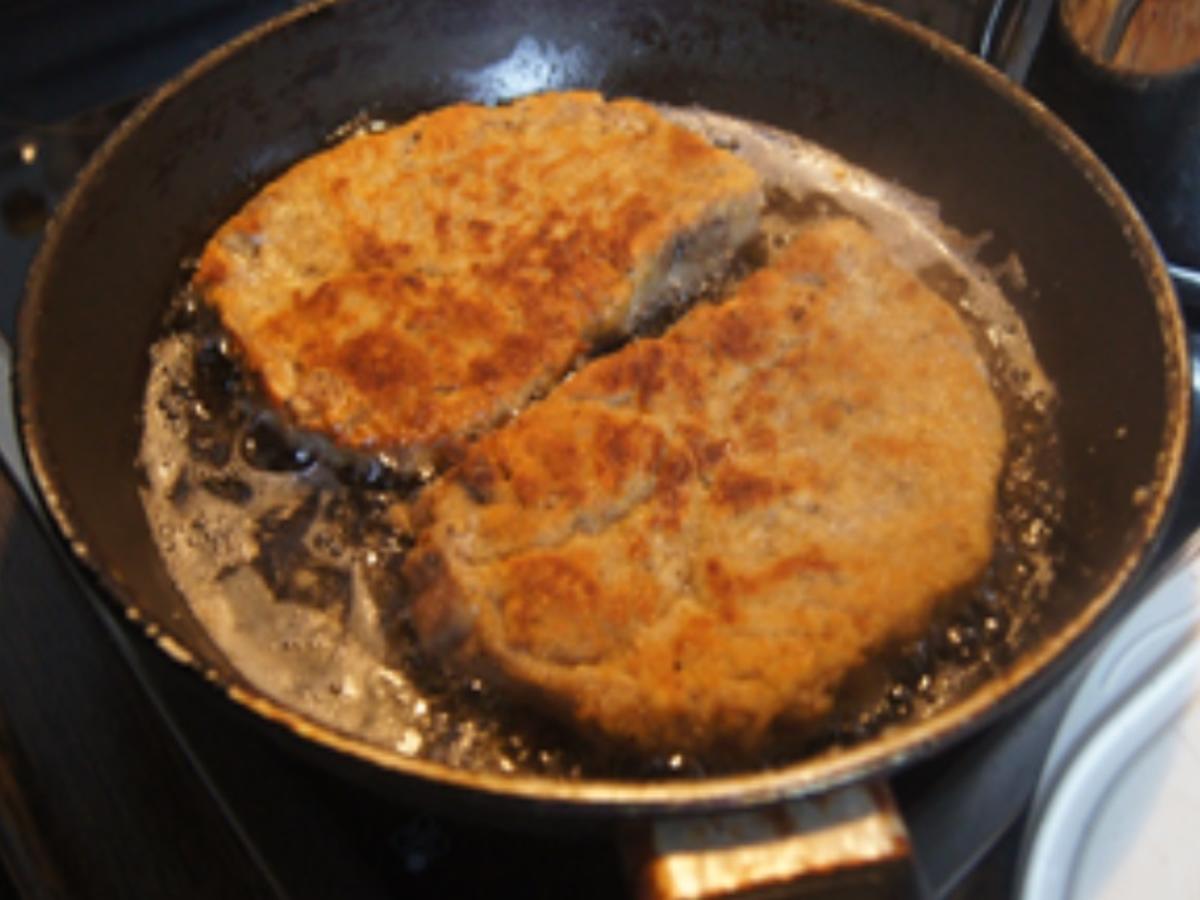 Paniertes-Nackenkotelett mit Butter-Erbsen und Möhren-Kartoffel-Stampf - Rezept - Bild Nr. 17148