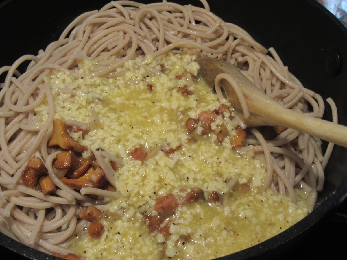 Rezept: Pasta: Pfifferling-Carbonara Bild Nr. 17148 Pasta: Pfifferling-Carbonara - Rezept - Bild Nr. 17148