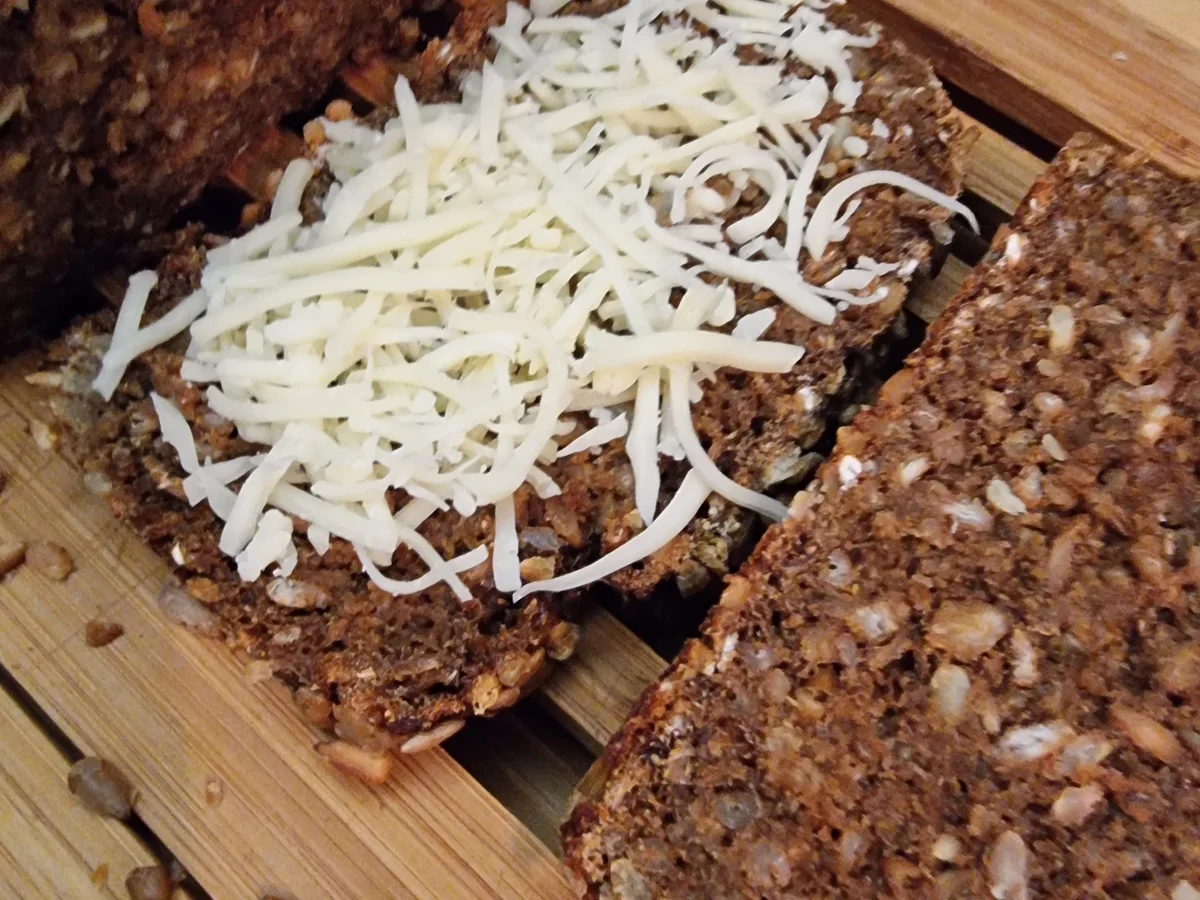 Zwiebelsuppe auf Bistro-Art - Rezept - Bild Nr. 17150