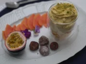 Rezept: Mangoschaum mit Früchten und selbstgemachten Schokoladentrüffeln Bild Nr. 2 Mangoschaum mit Früchten und selbstgemachten Schokoladentrüffeln - Rezept - Bild Nr. 2