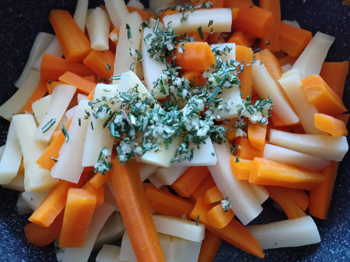 Rezept: Gratin mit Pastinake und Karotte Bild Nr. 17150 Gratin mit Pastinake und Karotte - Rezept - Bild Nr. 17150