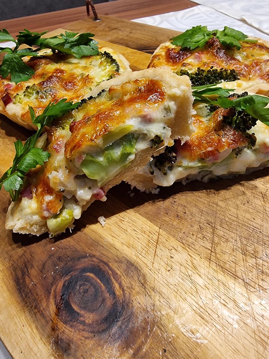 Mini-Quiches mit Brokkoli und Speck - Rezept - Bild Nr. 17146