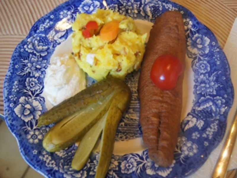 Bratherings-Filet mit Kartoffel-Stampf und Gewürzgurke - Rezept - Bild Nr. 2