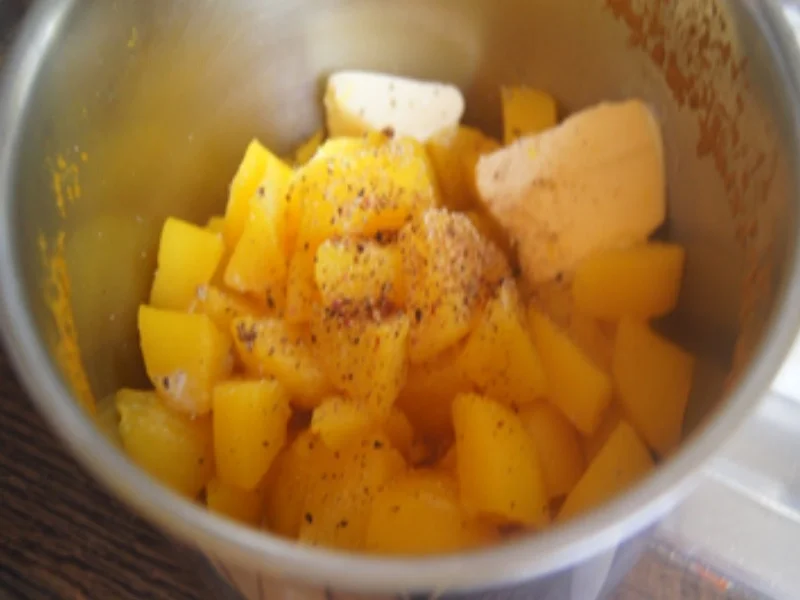 Bratherings-Filet mit Kartoffel-Stampf und Gewürzgurke - Rezept - Bild Nr. 5