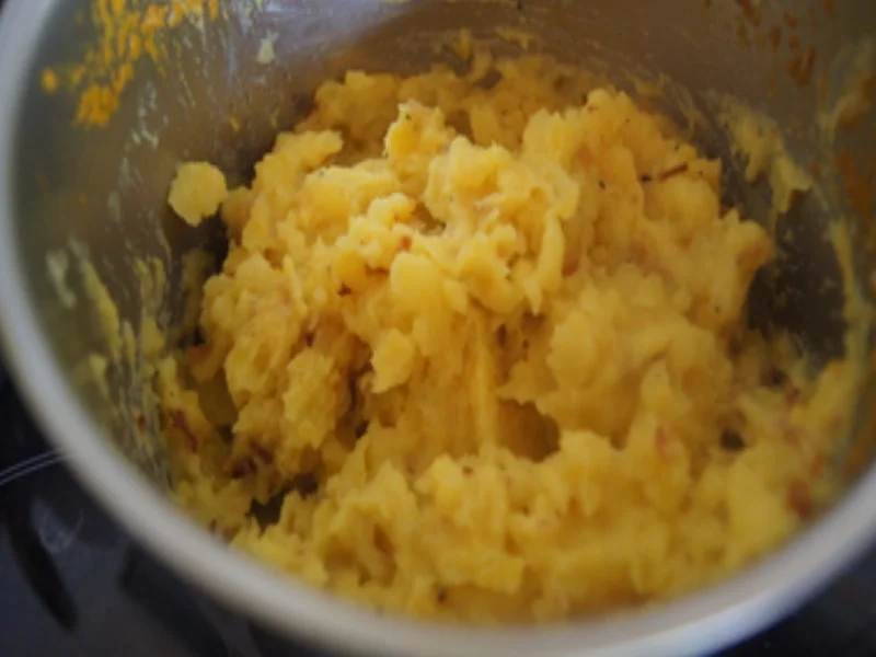 Bratherings-Filet mit Kartoffel-Stampf und Gewürzgurke - Rezept - Bild Nr. 7