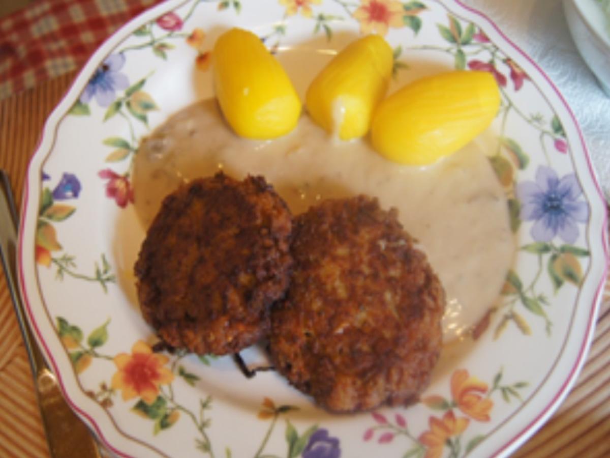 Hackfleisch-Steinpilz-Buletten mit pikanter Pilzsauce, Drillingen und Gurkensalat - Rezept - Bild Nr. 15