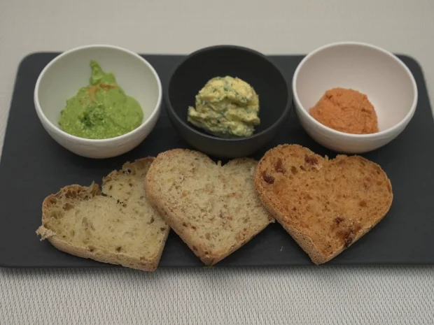 Gemüsesuppe mit Baguettes und Dips - Rezept - Bild Nr. 17146