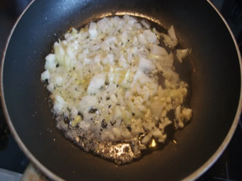 Rezept: Würziger-Rahmspinat mit Spiegelei und herzhafter Kartoffelstampf Bild Nr. 5 Würziger-Rahmspinat mit Spiegelei und herzhafter Kartoffelstampf - Rezept - Bild Nr. 5