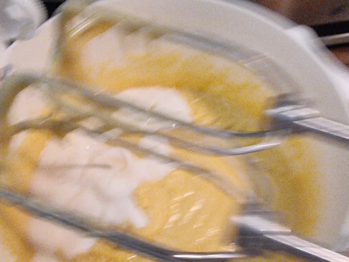 Lemon Curd Muffins mit Baiserhaube - Rezept - Bild Nr. 17159