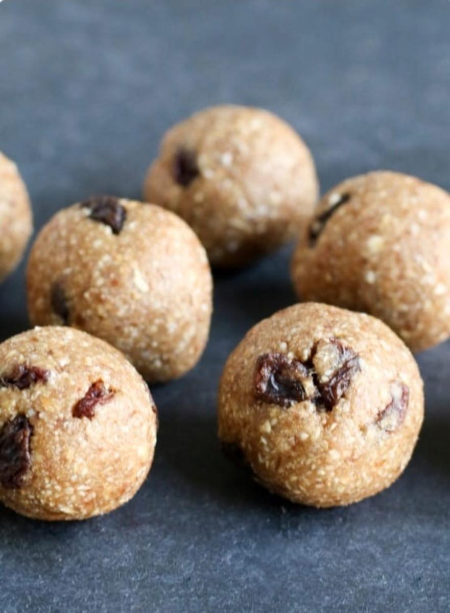 Vegane Dattel/Haferflocken Kugeln - Rezept - kochbar.de