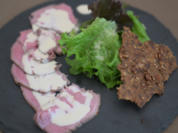 Vitello tonnato auf Pflücksalat mit Honig-Senf-Dressing - Rezept - Bild Nr. 2