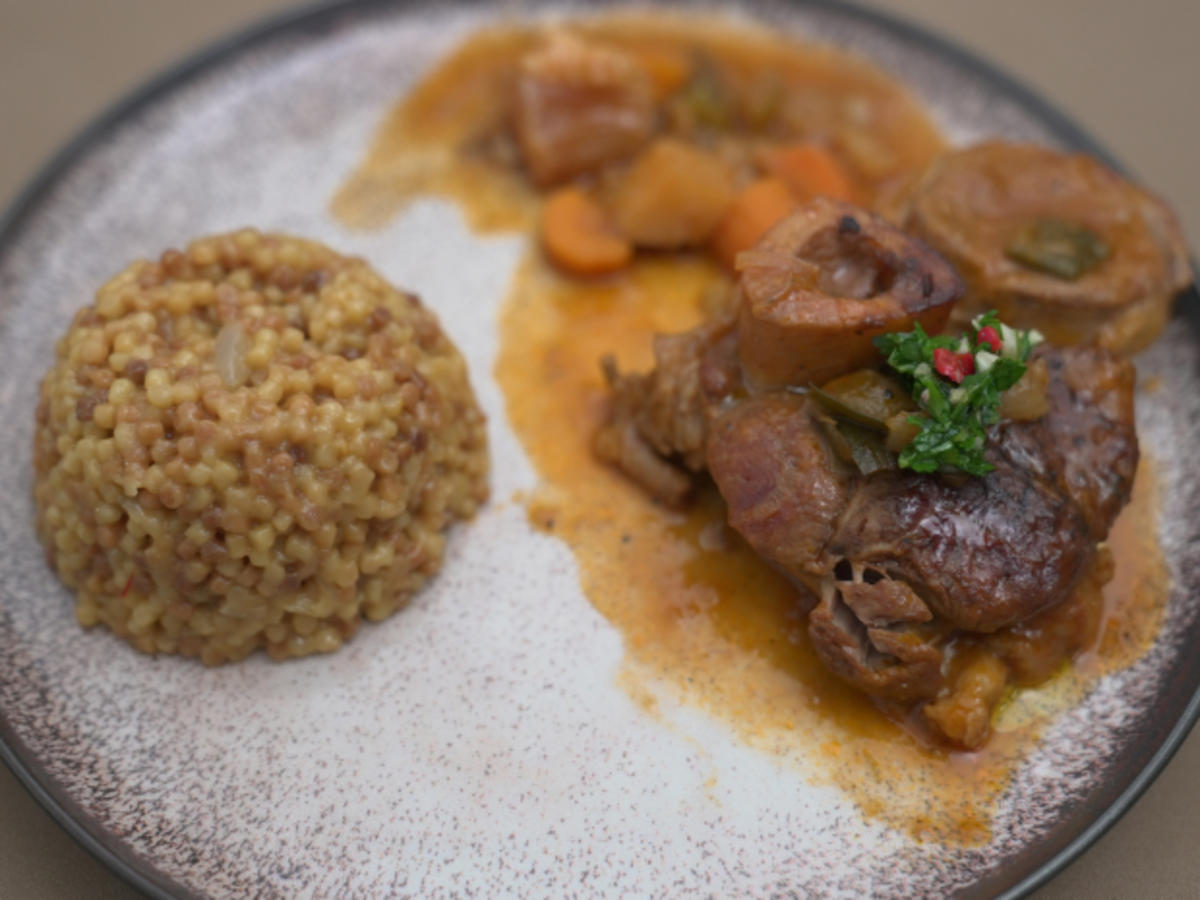 Ossobuco mit Gremolata und Fregola sarda - Rezept - Bild Nr. 17157