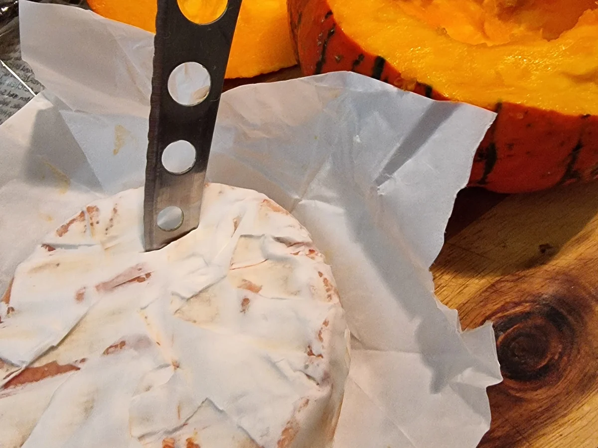 Ofen Kürbis mit Käsefüllung - Rezept - Bild Nr. 17159