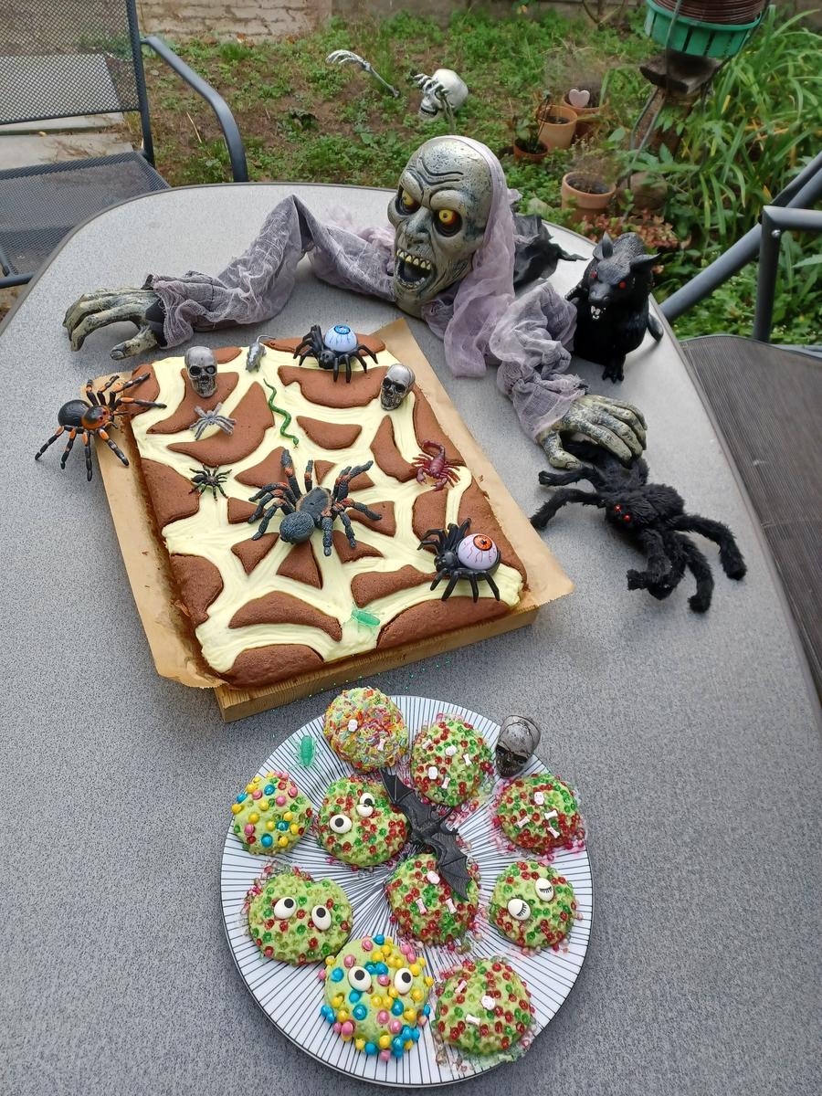 Halloween - Spider - Kuchen oder Steppdeckenkuchen - Rezept - Bild Nr. 17169