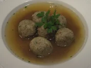 Rezept: Suppeneinlage: Markklößchen nach Urgroßmutters Art Bild Nr. 17157 Suppeneinlage: Markklößchen nach Urgroßmutters Art - Rezept - Bild Nr. 17157