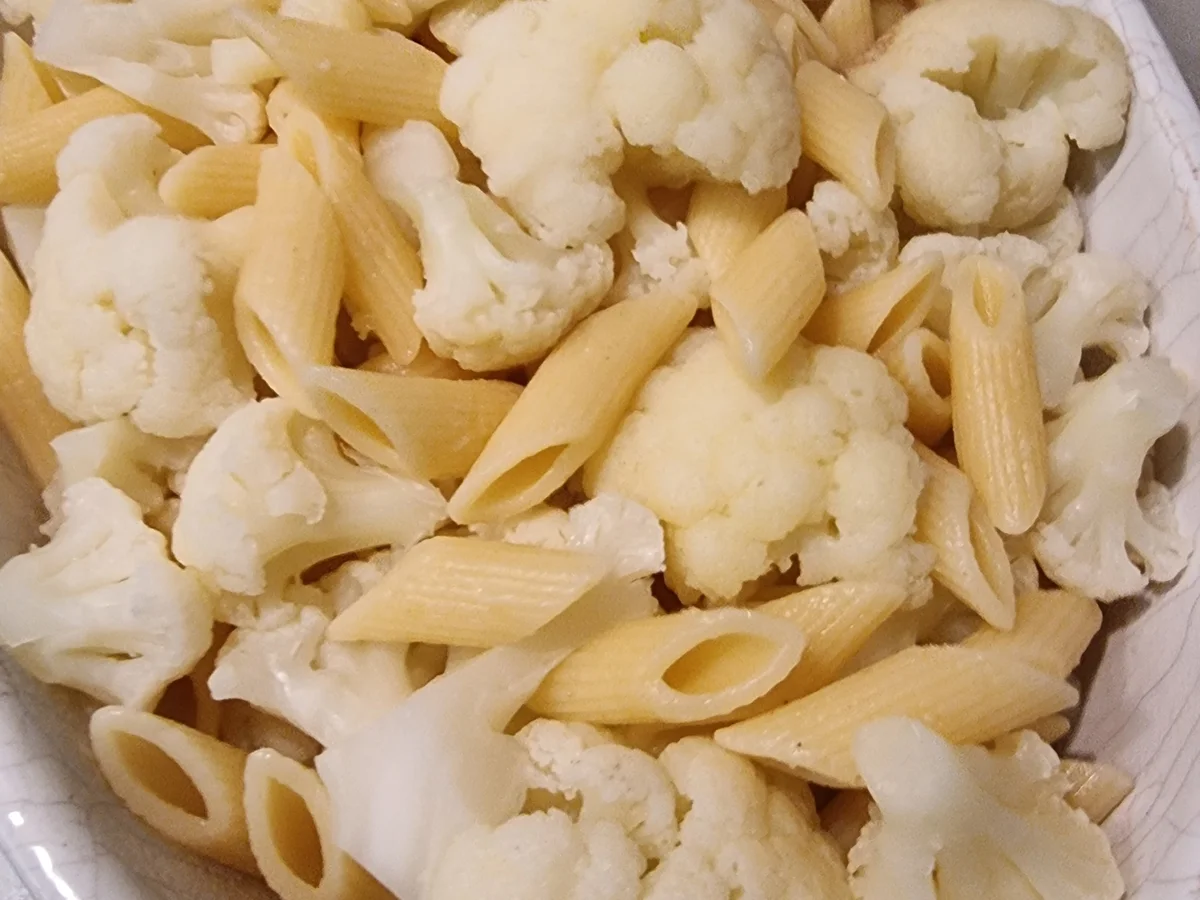 Rezept: Blumenkohl-Nudel-Auflauf Bild Nr. 17160 Blumenkohl-Nudel-Auflauf - Rezept - Bild Nr. 17160