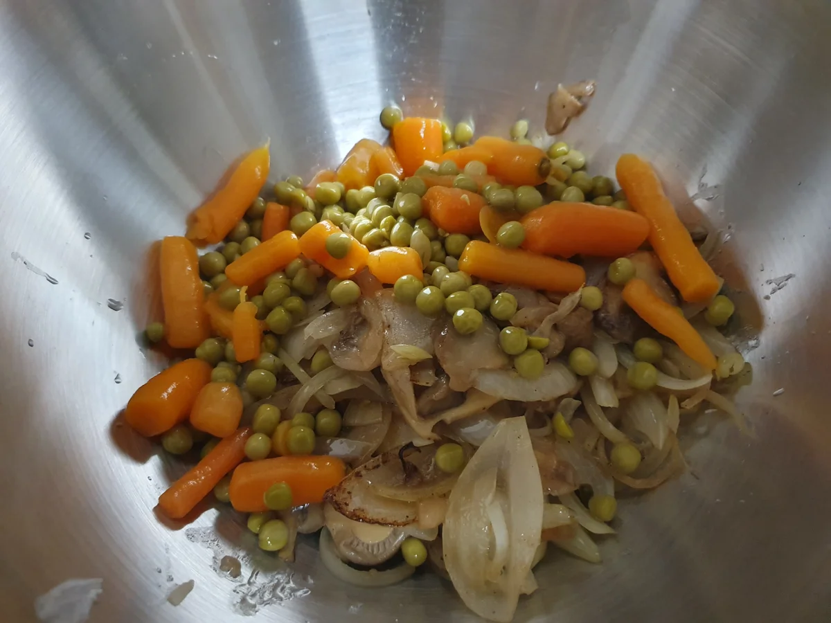 Rezept: Fleisch-Gemüse-Pfännchen mit Käse überbacken Bild Nr. 17200 Fleisch-Gemüse-Pfännchen mit Käse überbacken - Rezept - Bild Nr. 17200