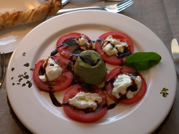 Basilikum-Panna-Cotta mit Blätterteigstange - Rezept - Bild Nr. 2