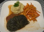 Wirsing-Roulade mit Kartoffel-Sellerie-Stampf und Möhrengemüse - Rezept - Bild Nr. 2