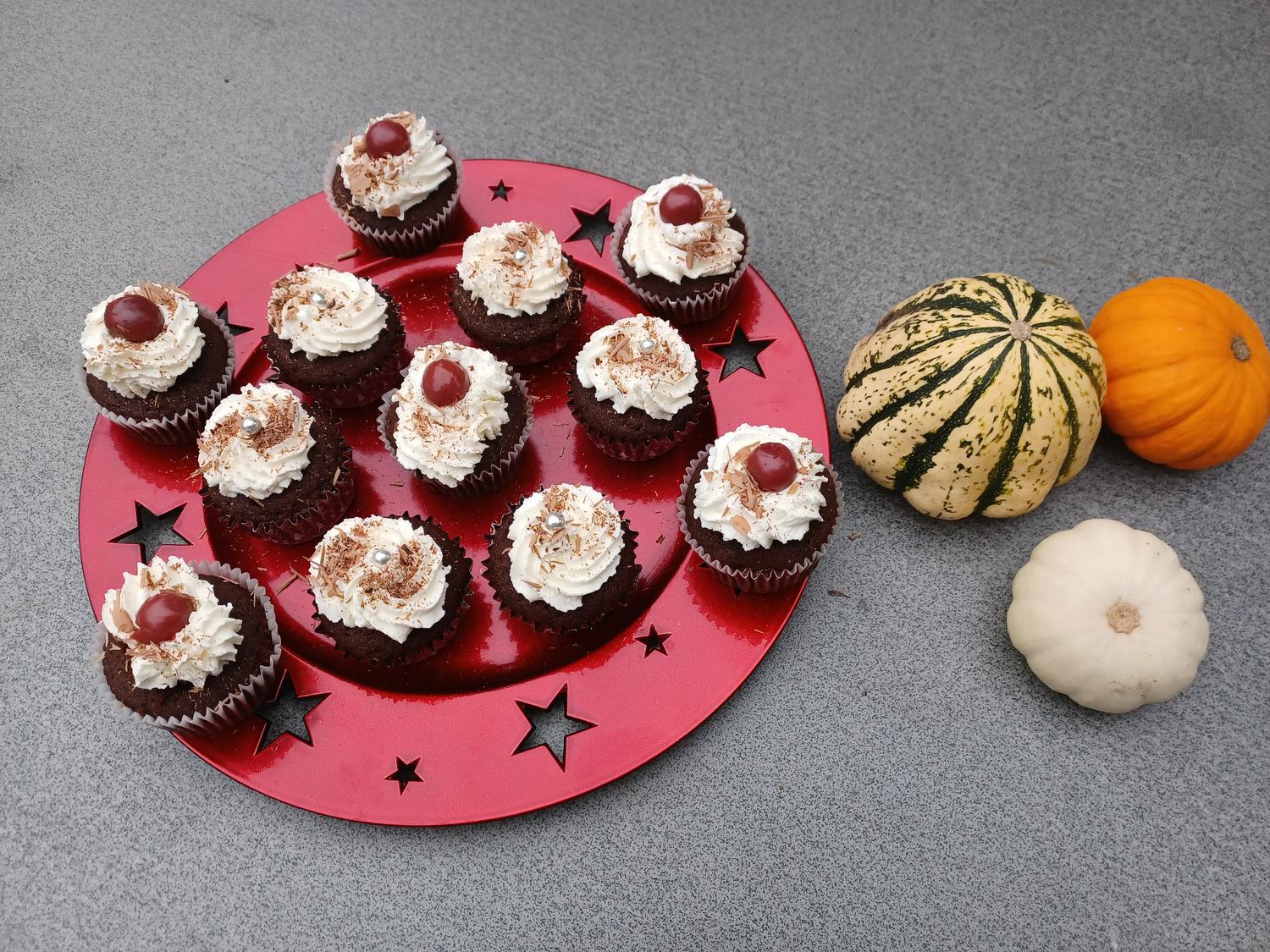 Moko-Kirsch-Muffins, sehr fein, einfach - kochbar.de Moko-Kirsch-Muffins, sehr fein, einfach - kochbar.de