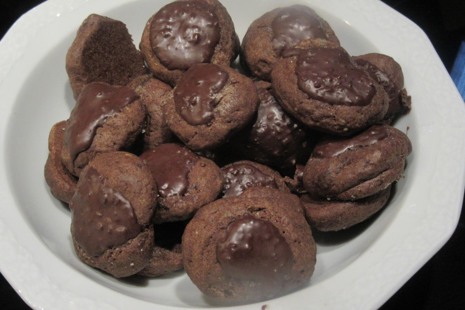 Plätzchen: Schoko-Kaffee-Plätzchen - Rezept - kochbar.de